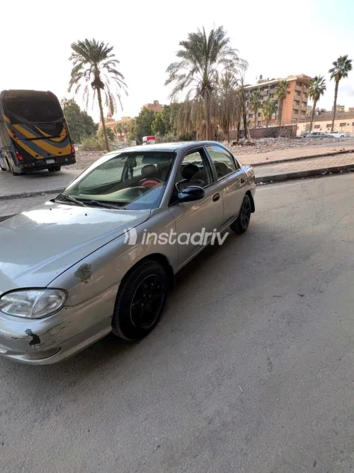 Kia Sephia 2002 White Used for Sale - 4