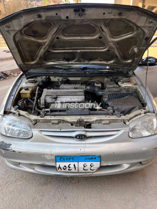 Kia Sephia 2002 White Used for Sale - 6