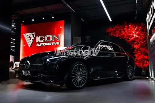 مرسيدس C 180 2025 أسود مستعملة للبيع - 3