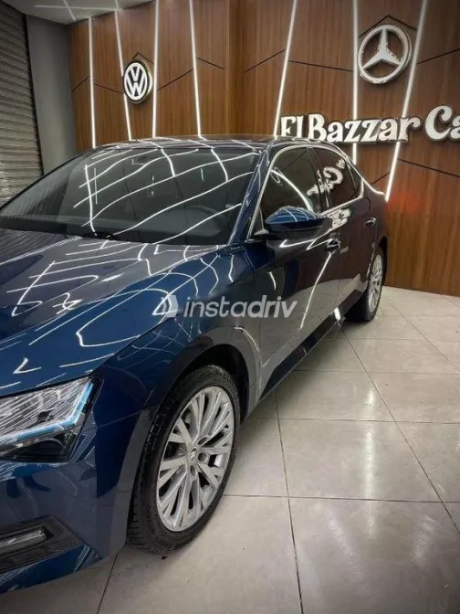 سكودا سوبيرب 2022 أزرق غامق مستعملة للبيع - 8