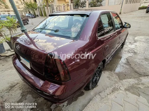 Hyundai Verna 2014 White Used for Sale - 5