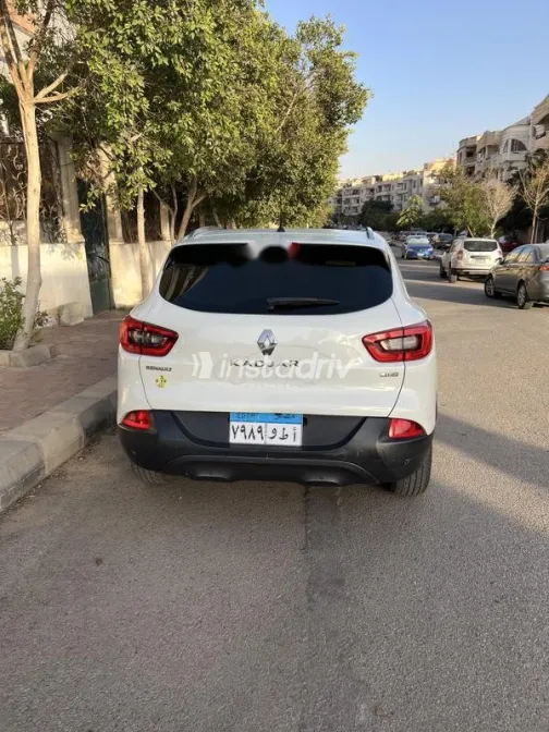 Renault Kadjar 2017 White Used for Sale - 5