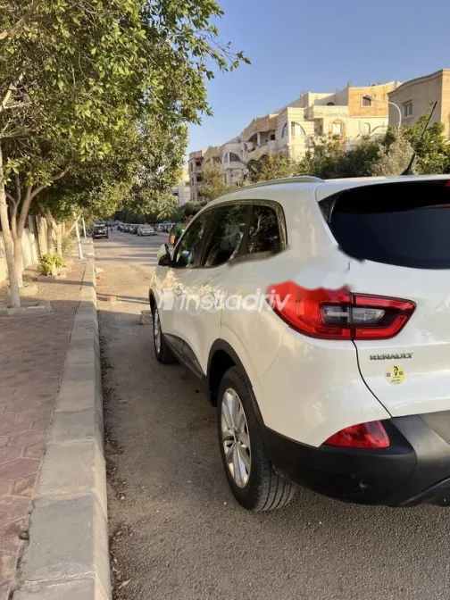 Renault Kadjar 2017 White Used for Sale - 7