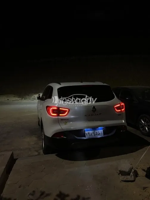 Renault Kadjar 2017 White Used for Sale - 9