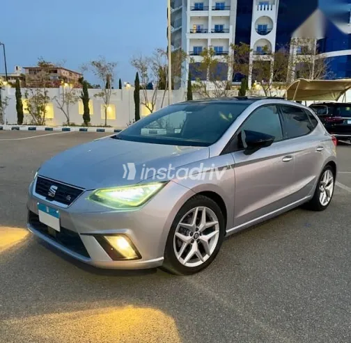سيات ابيزا 2020 فضي مستعملة للبيع - 2