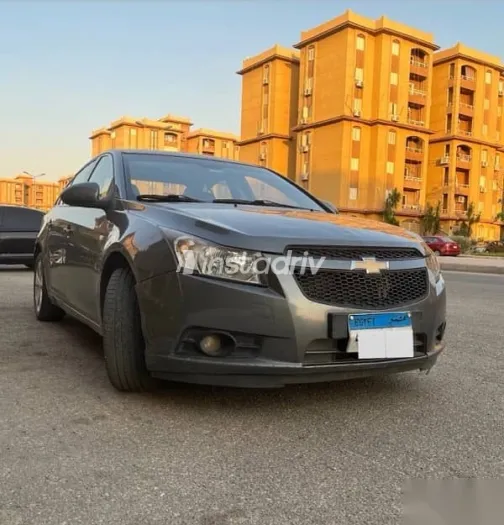 شيفروليه كروز 2010 رمادي مستعملة للبيع - 2