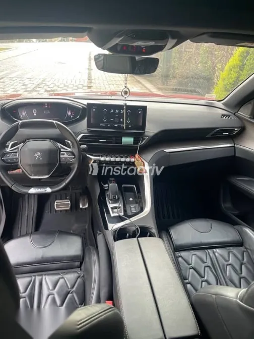 بيجو 3008 2022 أحمر مستعملة للبيع - 2