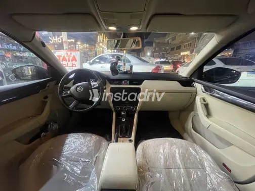 سكودا اوكتافيا 2015 أسود مستعملة للبيع - 4