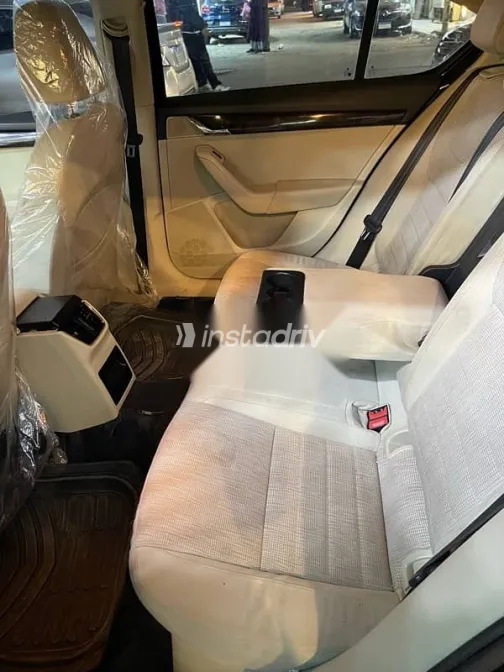 سكودا اوكتافيا 2015 أسود مستعملة للبيع - 5