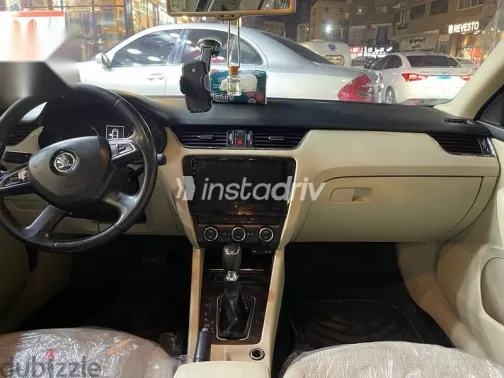 سكودا اوكتافيا 2015 أسود مستعملة للبيع - 6