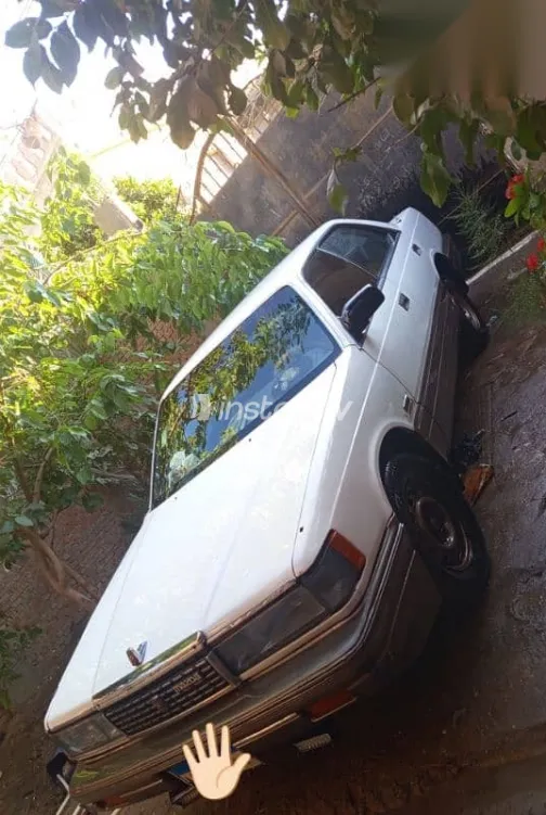 مازدا 929 1990 أبيض مستعملة للبيع - 2