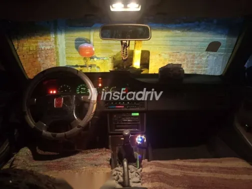 مازدا 929 1990 أبيض مستعملة للبيع - 9