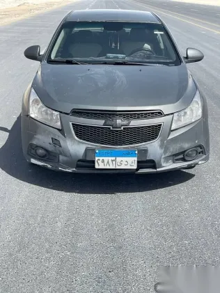 شيفروليه كروز 2010 فضي مستعملة للبيع