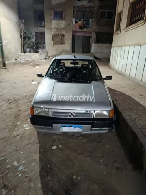 فيات اونو 1993 فضي مستعملة للبيع - 4