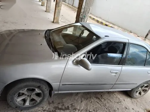 نيسان صنى 1995 رمادي مستعملة للبيع - 6