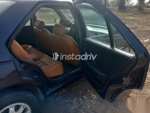 بيجو 405 1990 أزرق غامق مستعملة للبيع - 8