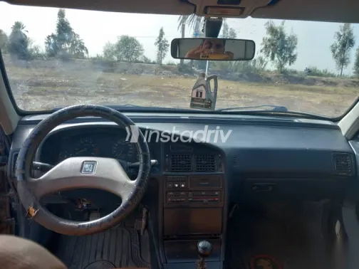 بيجو 405 1990 أزرق غامق مستعملة للبيع - 9