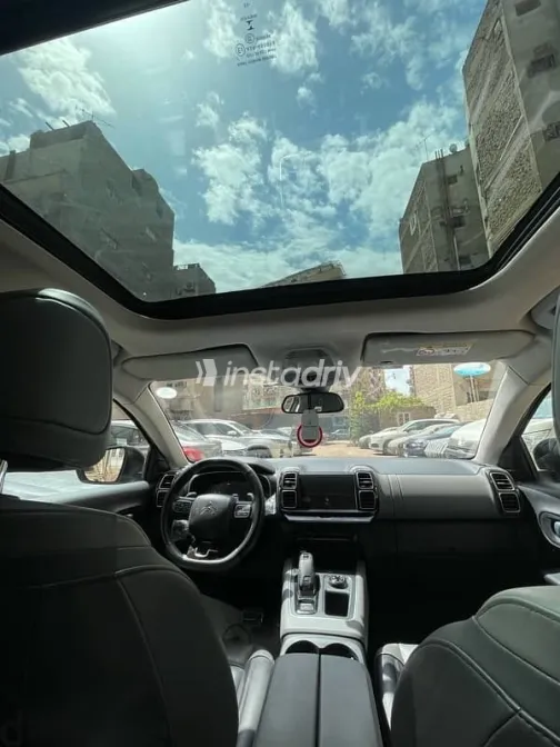 سيتروين C5 2021 فضي مستعملة للبيع - 8