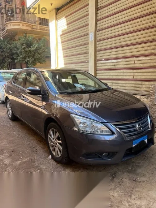 Nissan Sentra 2020 Gray Used for Sale - 1