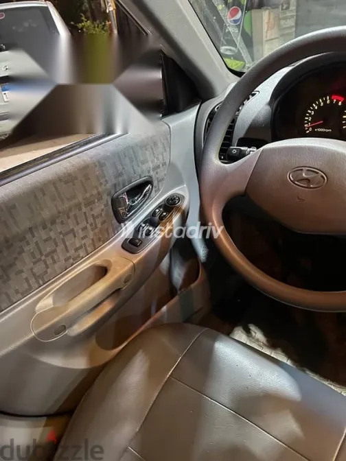 هيونداي فيرنا 2007 فضي مستعملة للبيع - 5