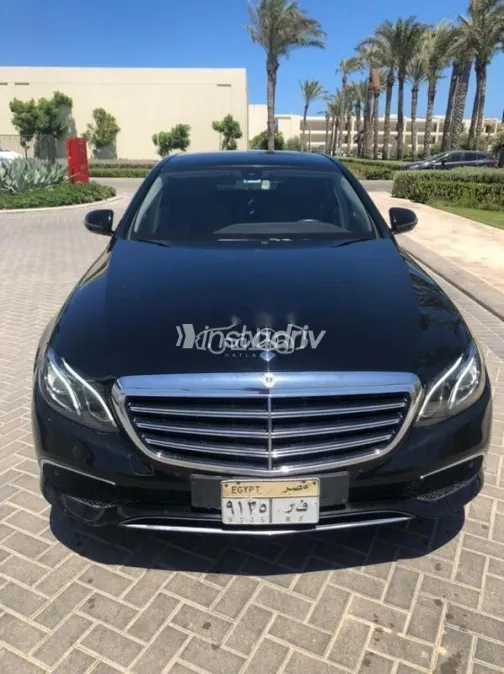 مرسيدس E 200 2019 أبيض مستعملة للبيع - 1