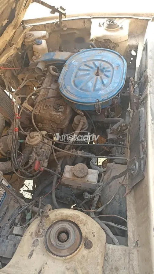 مازدا 323 1982 بيج مستعملة للبيع - 1