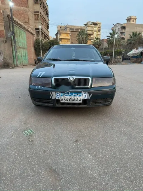 سكودا اوكتافيا A4 1998 أخضر غامق مستعملة للبيع - 1