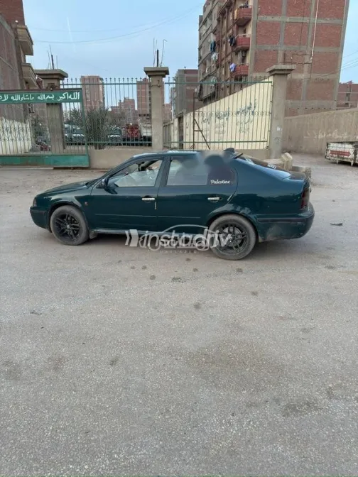 سكودا اوكتافيا A4 1998 أخضر غامق مستعملة للبيع - 4