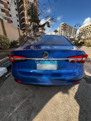 ام جى 5 2022 أبيض مستعملة للبيع