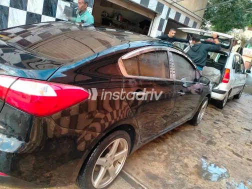 كيا K3 2013 أبيض مستعملة للبيع - 6