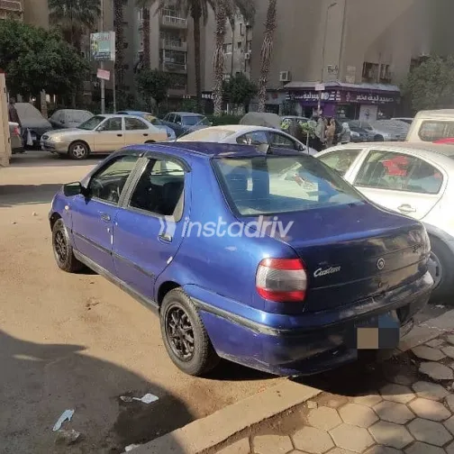 فيات سينا 2000 أزرق غامق مستعملة للبيع - 3