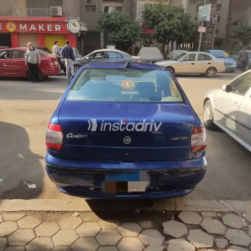 فيات سينا 2000 أزرق غامق مستعملة للبيع - 5