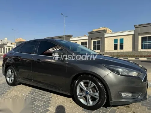 فورد فوكس 2017 رمادي مستعملة للبيع - 9