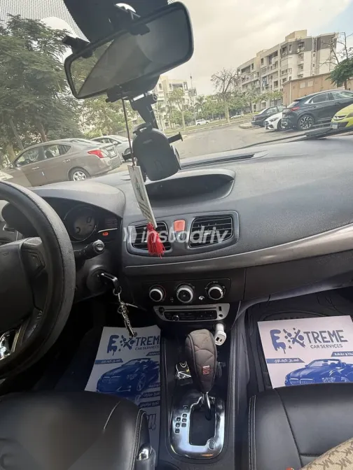 رينو فلوانس 2015 أحمر مستعملة للبيع - 8