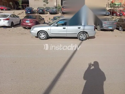 دايو نوبيرا 2002 أزرق غامق مستعملة للبيع - 2