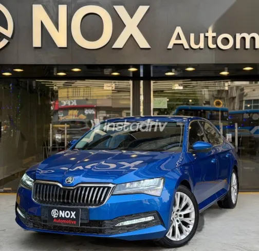 سكودا سوبيرب 2023 أزرق غامق مستعملة للبيع - 3