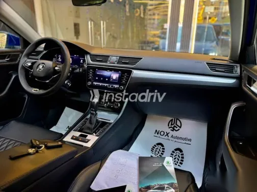 سكودا سوبيرب 2023 أزرق غامق مستعملة للبيع - 8