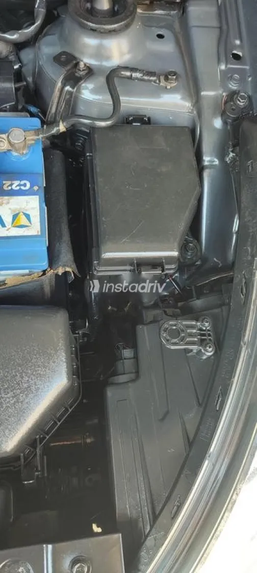 هيونداي اكسنت RB 2012 رمادي غامق مستعملة للبيع - 9