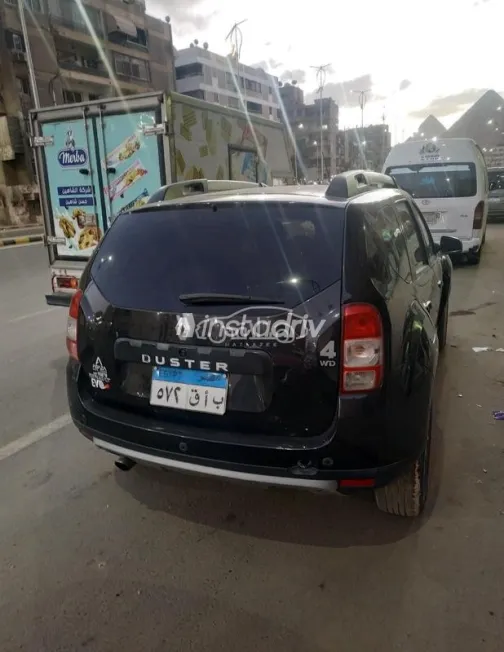 رينو داستر 2015 أسود مستعملة للبيع - 4