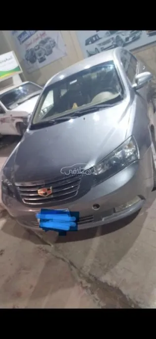 جيلي امجراند 7 2015 رمادي مستعملة للبيع