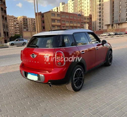 مينى كانترى مان 2015 أبيض مستعملة للبيع - 1