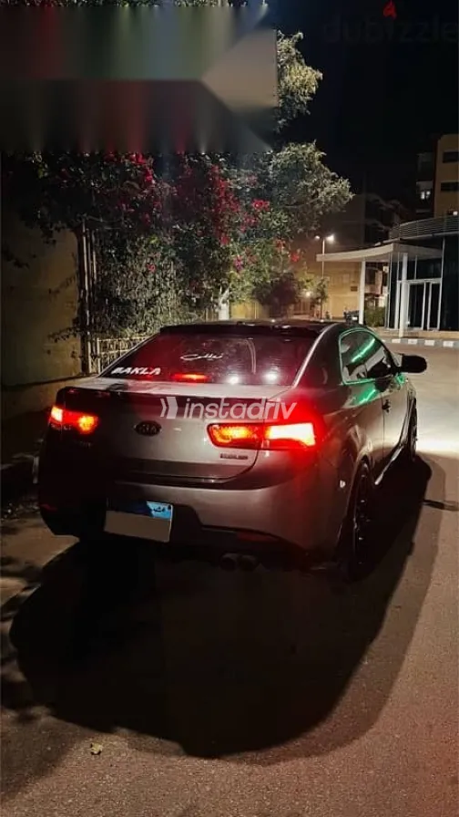 Kia Cerato 2011 Brown Used for Sale - 2