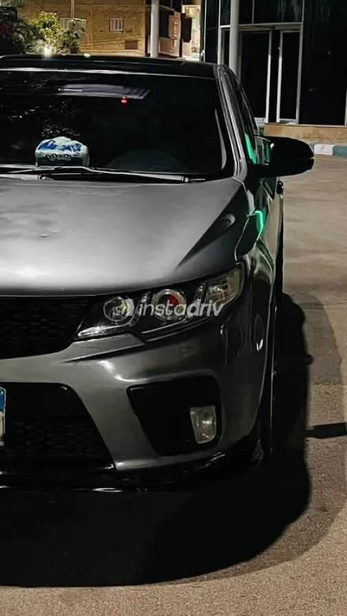 Kia Cerato 2011 Brown Used for Sale - 4