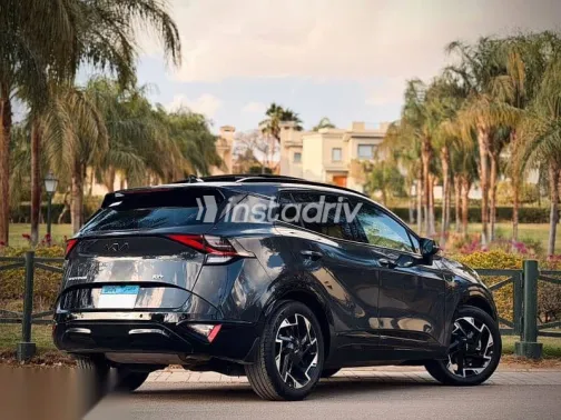 كيا سبورتاج 2023 رمادي مستعملة للبيع - 4