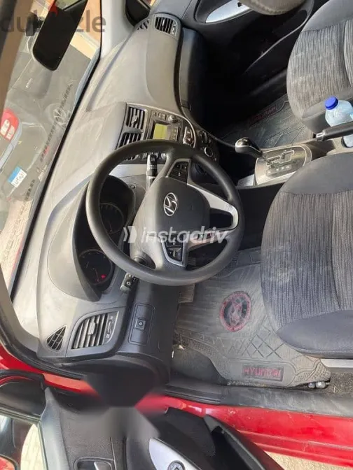 Hyundai Accent 2022 Red Used for Sale - 7