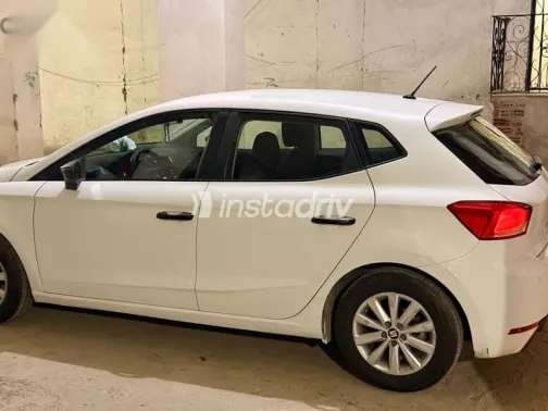 سيات ابيزا 2021 أبيض مستعملة للبيع - 6