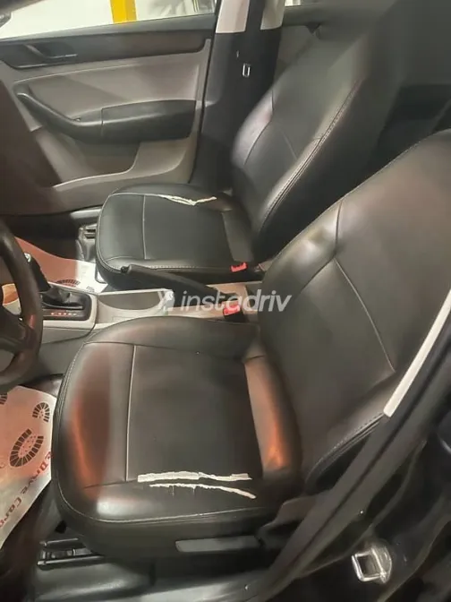 سكودا رابيد 2016 أسود مستعملة للبيع - 6