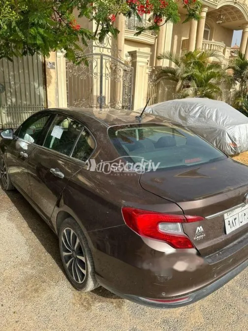 فيات تيبو 2017 أبيض مستعملة للبيع - 3