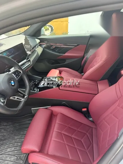 بي ام دبليو 520 2024 رمادي مستعملة للبيع - 6