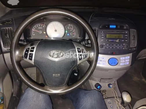 Hyundai Avante 2008 Silver Used for Sale - 2